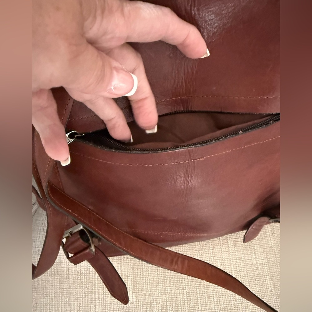 Vintage Brown Leather Backpack - Picture 10 of 15